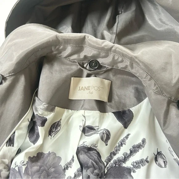 Jane Post raincoat - Picture 5 of 11